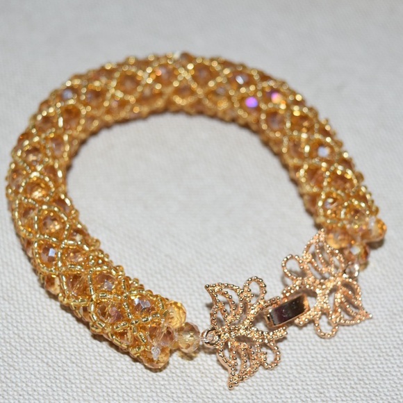 Luxurious Fashion Jewelry - Picture 4 of 5